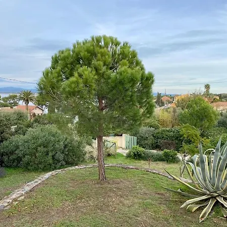 D'exception Avec Piscine , Au Bord De La Mer Villa